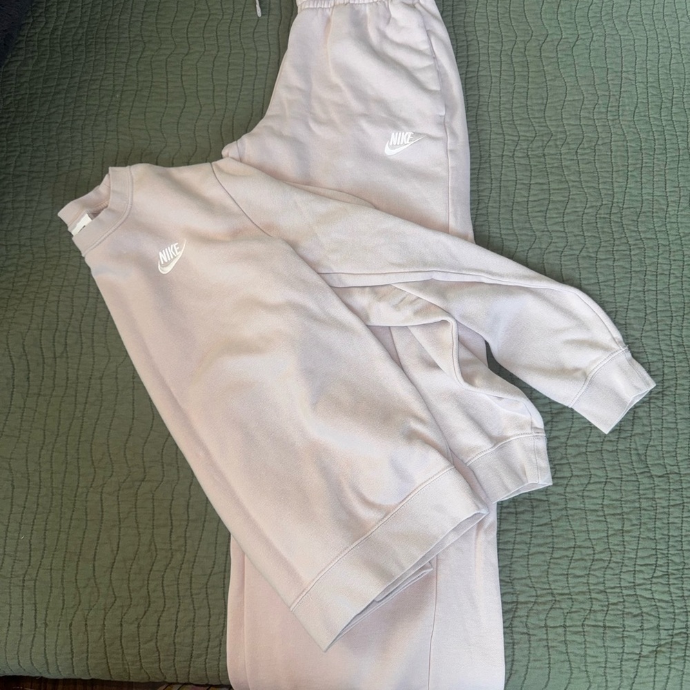 Nike women Lilac Joggers and sweat shirt